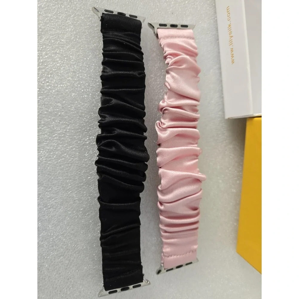 LilySilk Apple Watch band Silk scrunchies New In Gift Box‎ 38/40 Mm Set Of 2